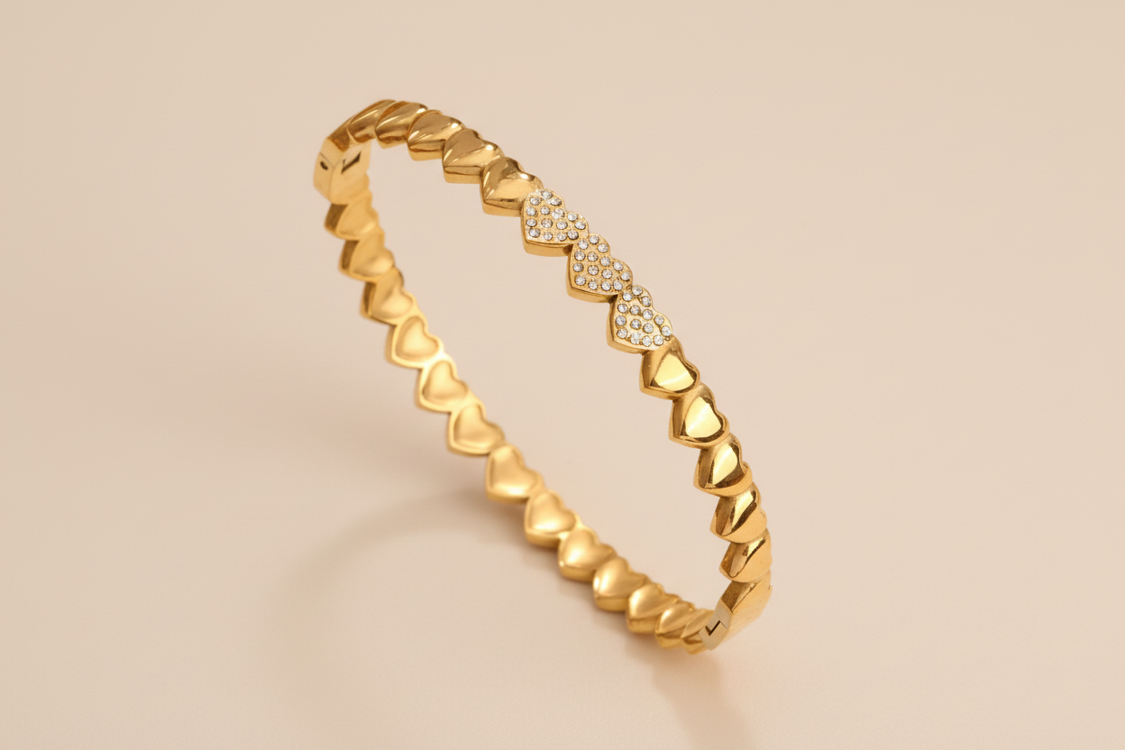 Gold Heart Detail Bangle