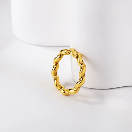 Twisted Sculpted Ring