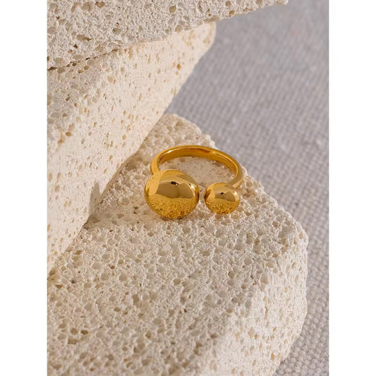 Double Sphere Open Ring