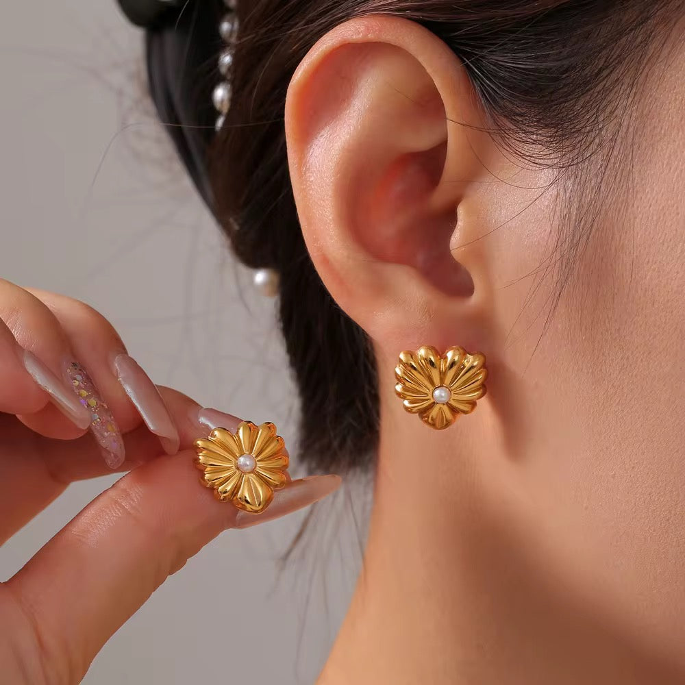 Golden Daisy Pearl Stud Earrings