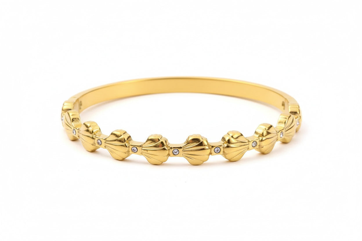 Gold Shell Detail Bangle