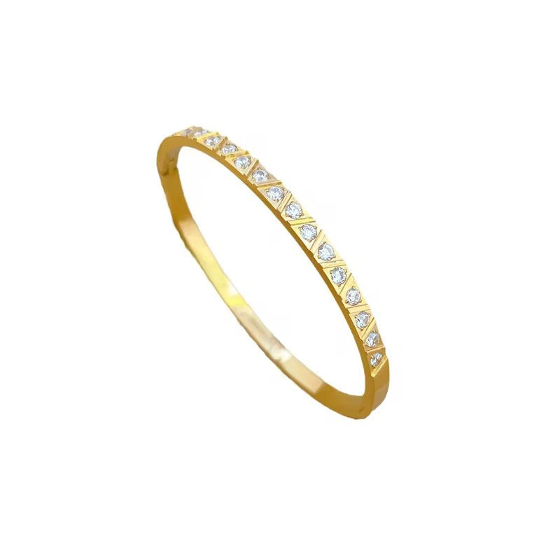 Minimal Gold Zirconia Bangle
