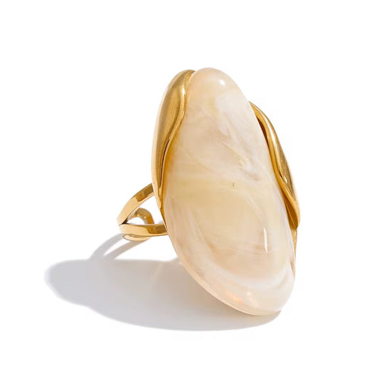 Blush Aura Statement Ring