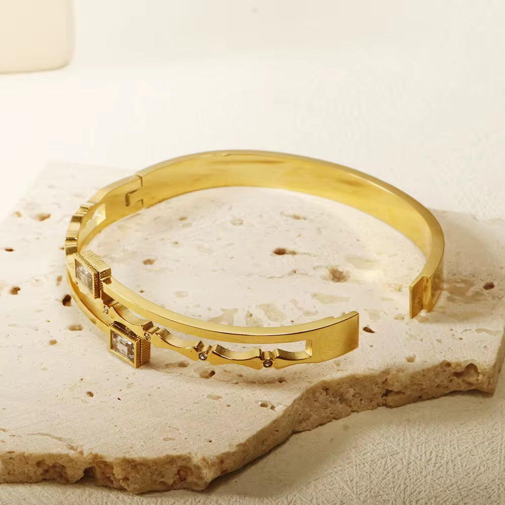 Luxury Gold Zirconia Bangle Bracelet