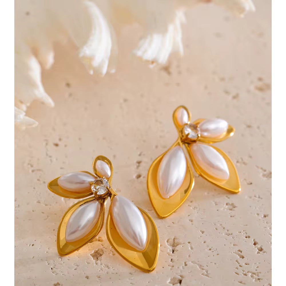 Pearl Bloom Statement Ring