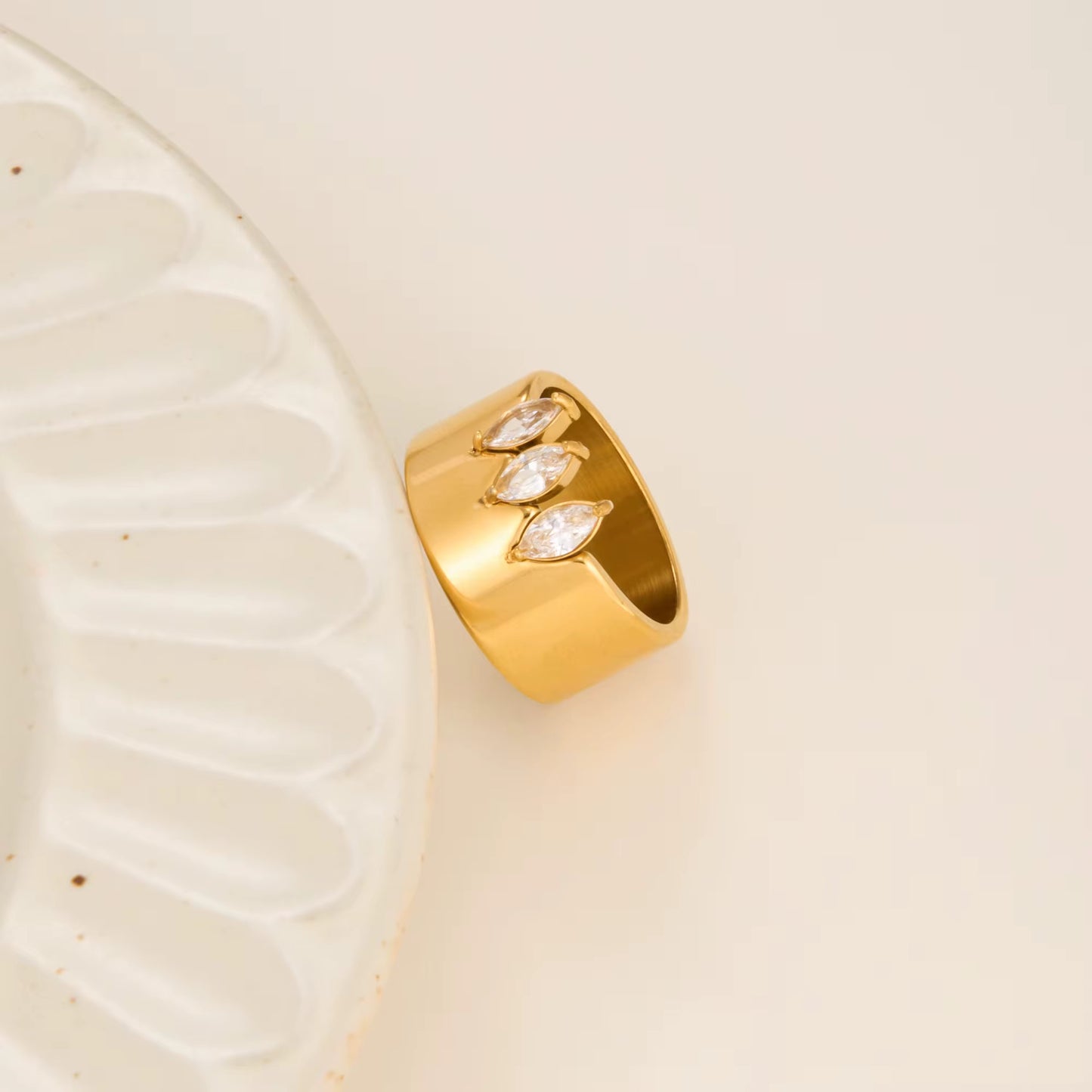 Luxe Marquise Band Ring
