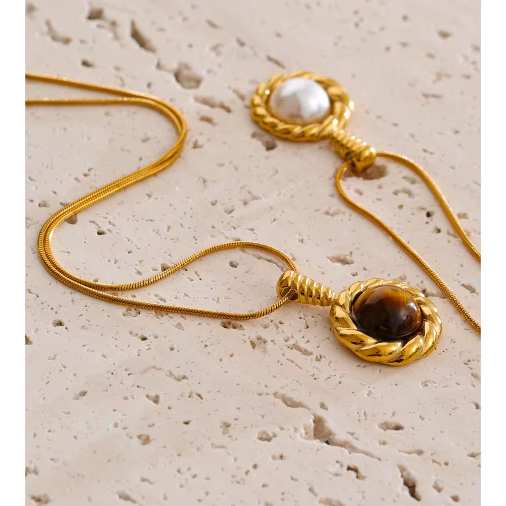 Solara Vintage Pendant Necklace