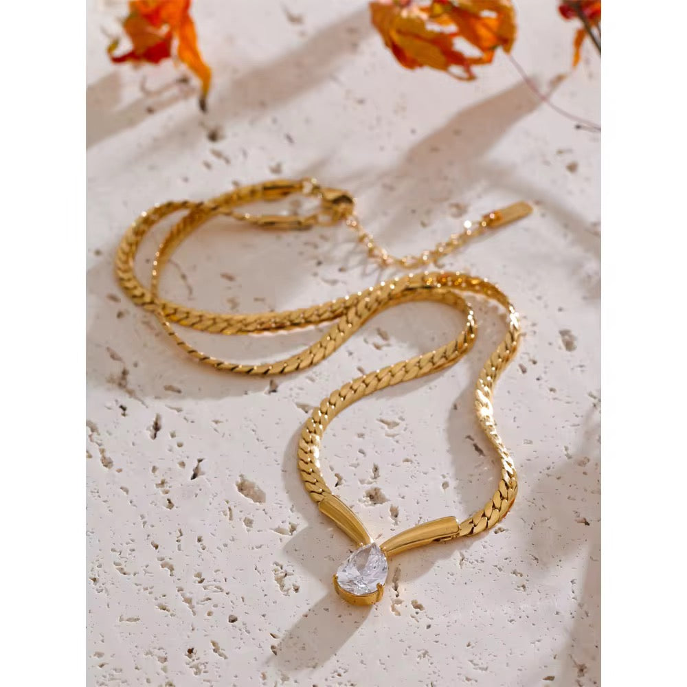 Elegant Teardrop Crystal Pendant Necklace