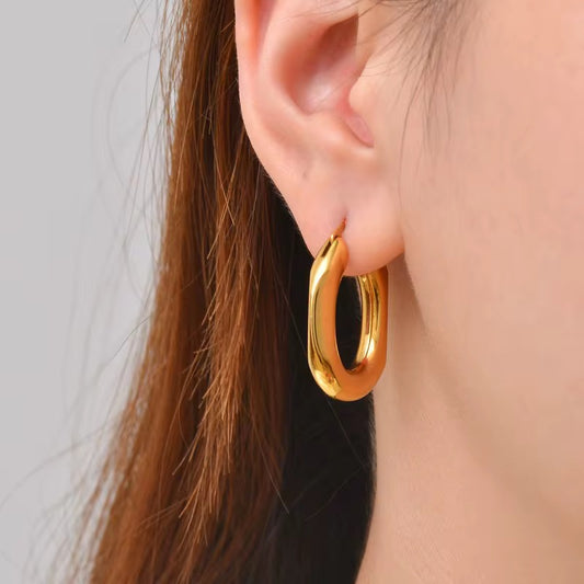 Classic Oval Gold Hoop Earrings