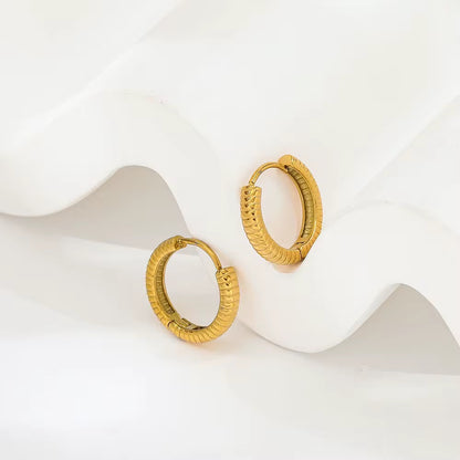 Luxury Waterproof Ribbed Gold Huggie Earrings