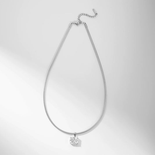 Minimal Crystal Pendant Necklace