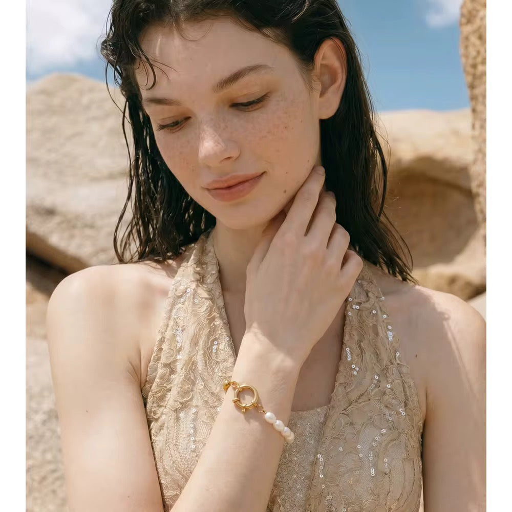 Pearl & Gold Link Bracelet