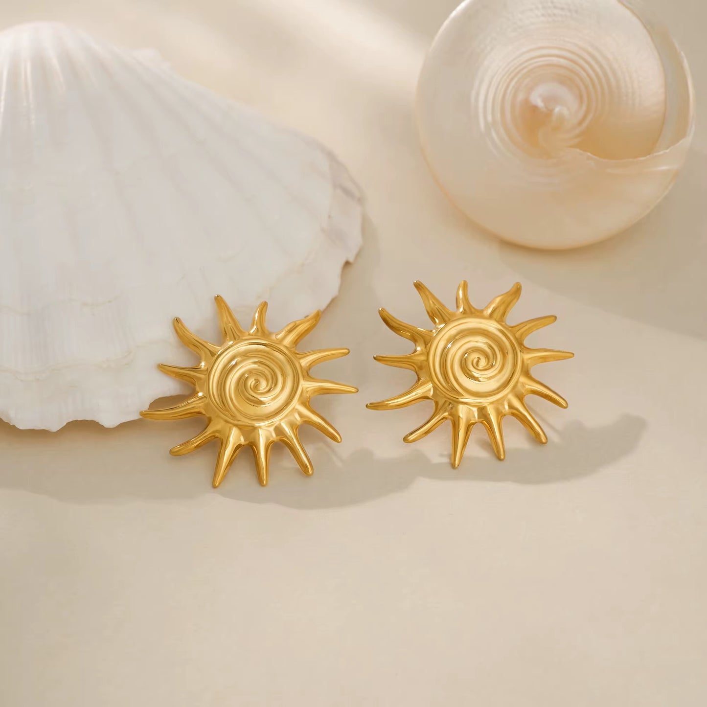 Golden Soleil Jewelry Set