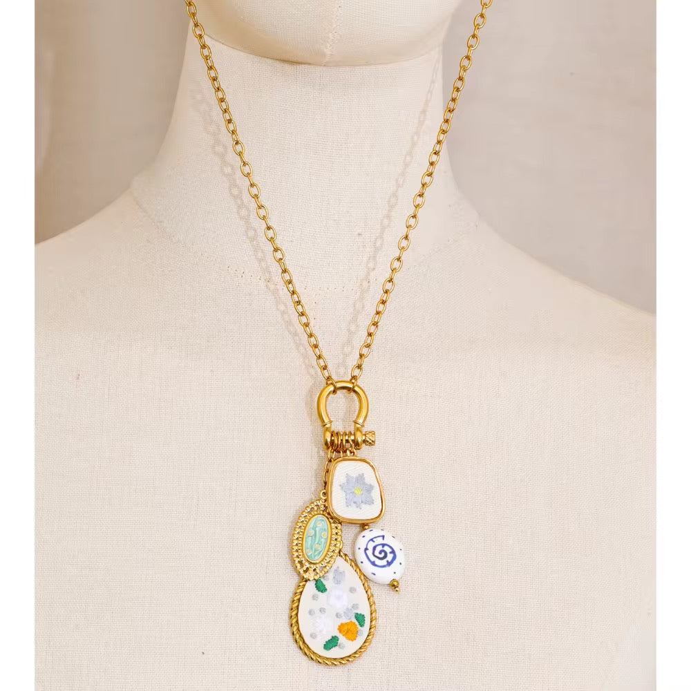Vintage Charm Pendant Necklace
