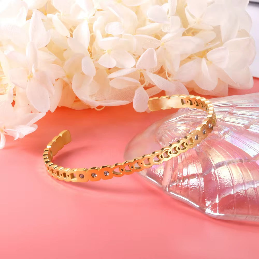 Gold Delicate Chain Cuff Bracelet