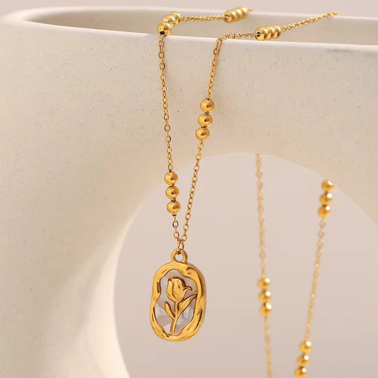 Gold Floral Charm Necklace |
