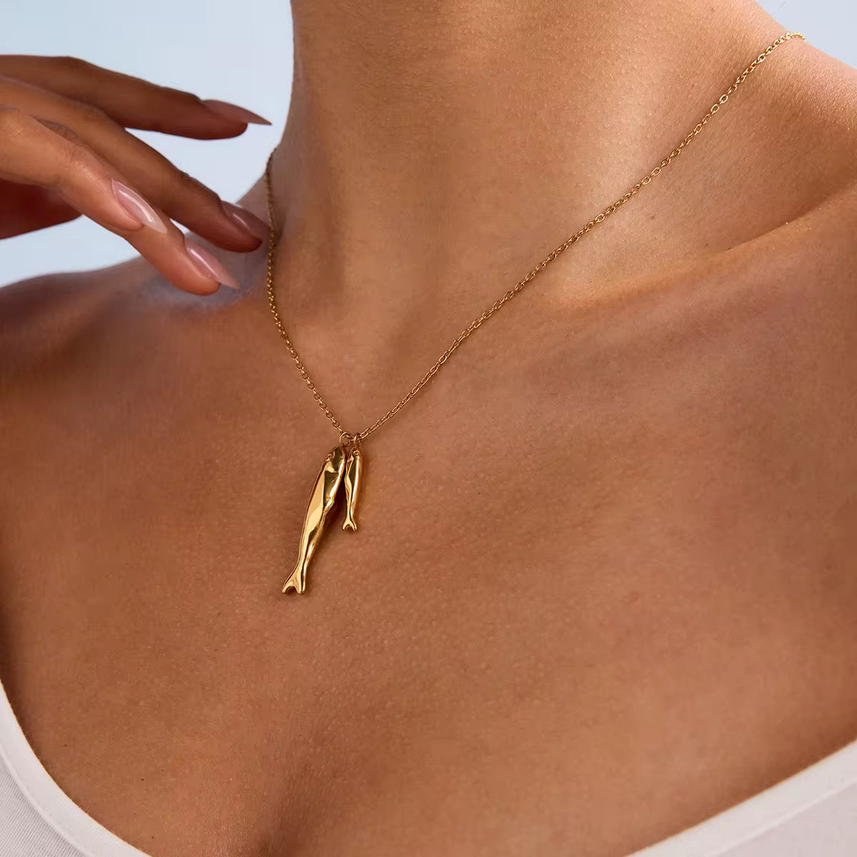 Golden Pisces Pendant Necklace
