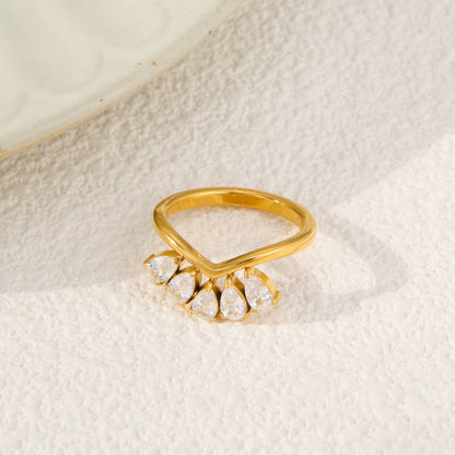Teardrop Fan Zircon Ring