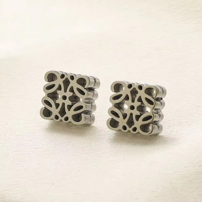 Floral Cut-Out Stud Earrings