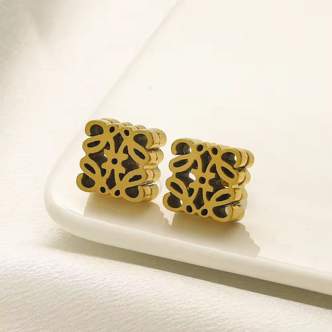 Floral Cut-Out Stud Earrings