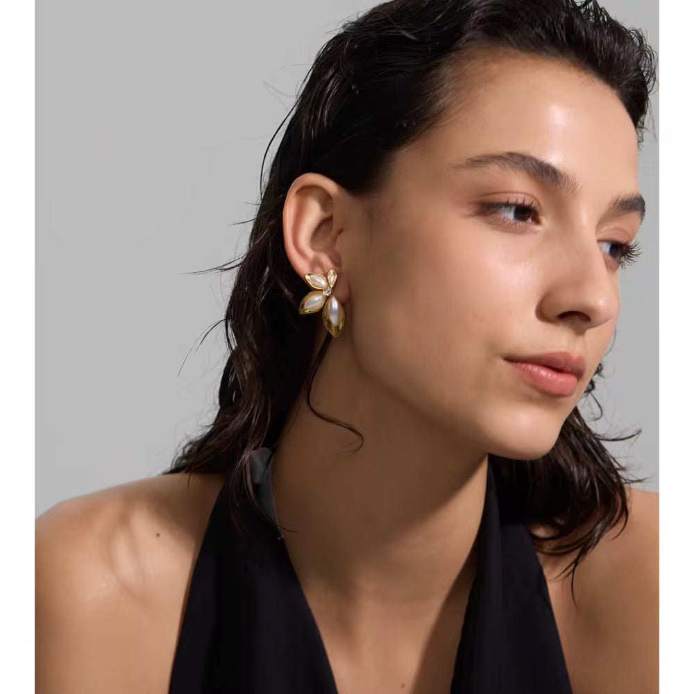 Pearl Bloom Statement Ring