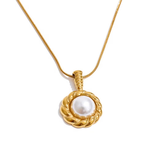 Solara Vintage Pendant Necklace