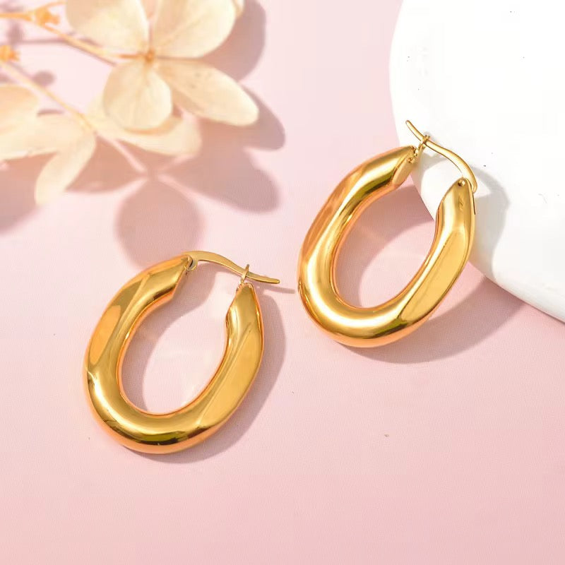 Classic Oval Gold Hoop Earrings