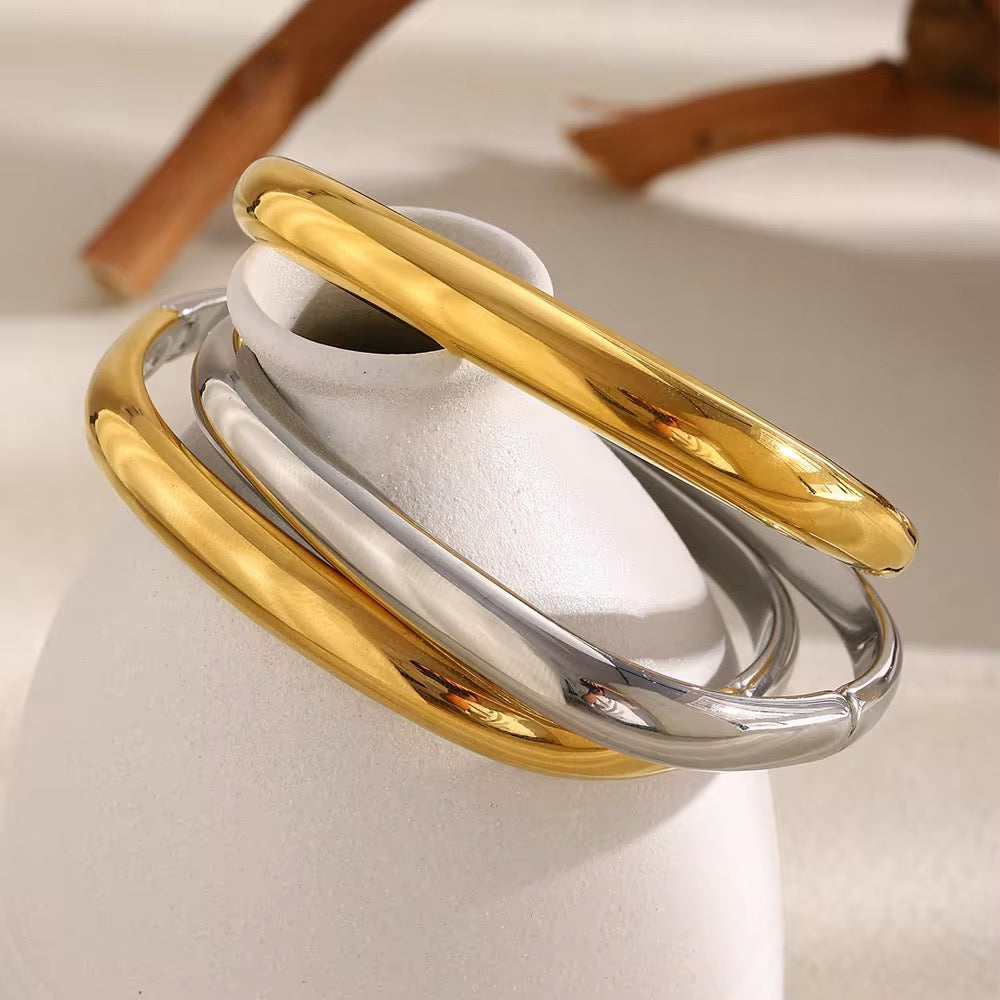 Minimal Luxe Bangle Bracelet
