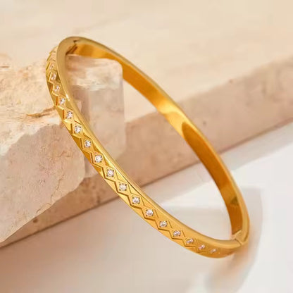Gold Diamond-Cut Crystal Bangle