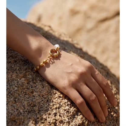Pearl & Gold Link Bracelet