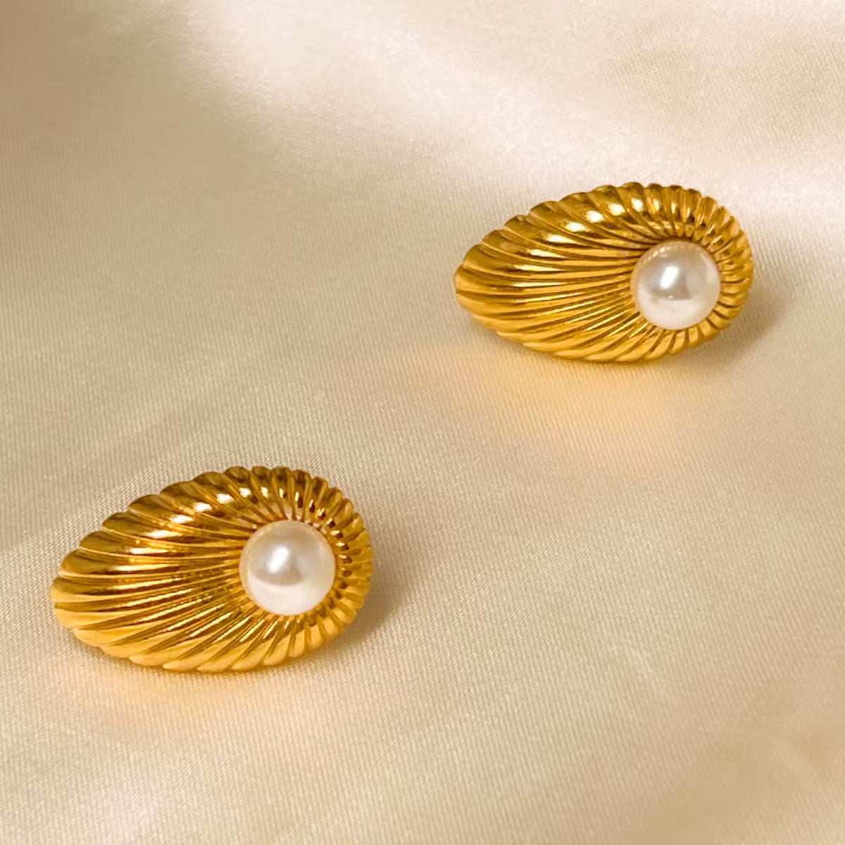 Pearl Shell Statement Earrings
