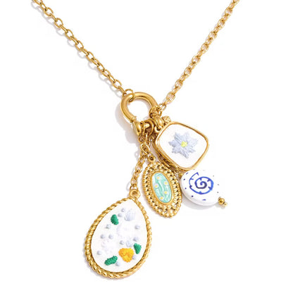 Vintage Charm Pendant Necklace