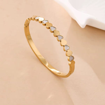 Golden Heart Link Bangle