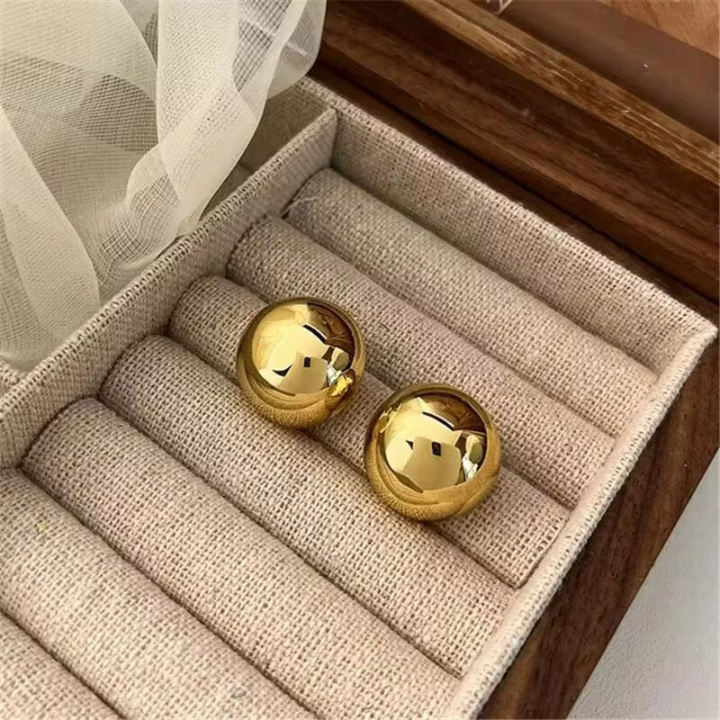 Classic Gold Dome Stud