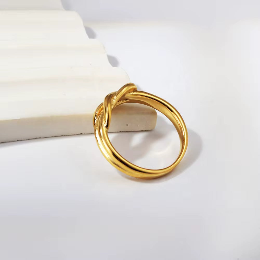 Double Knot Gold Ring