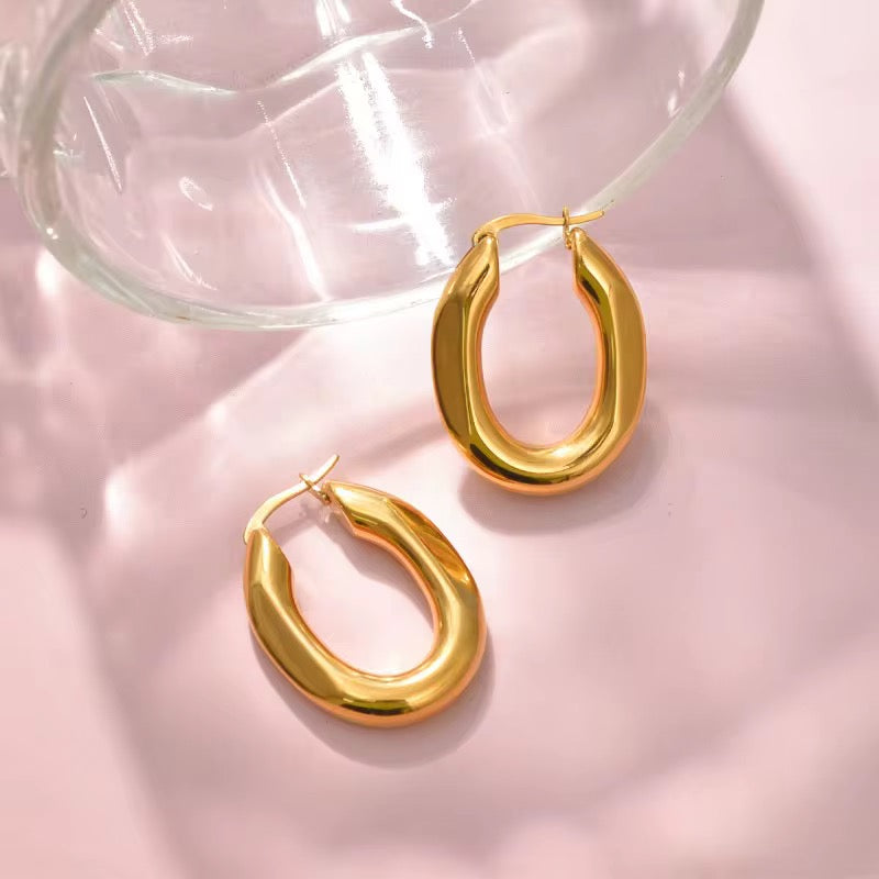 Classic Oval Gold Hoop Earrings