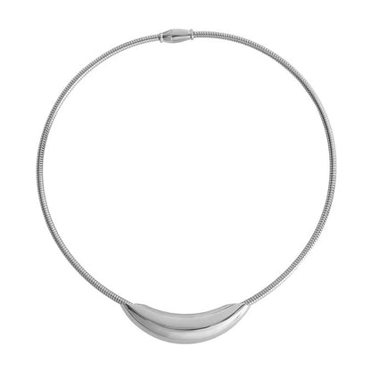 Sculpted Curve Necklace