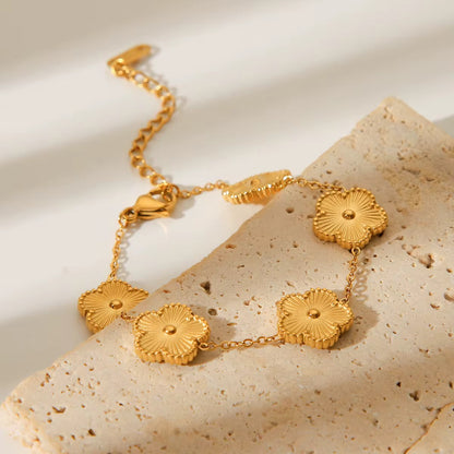 Lucky Clover Gold Bracelet