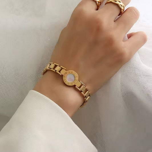 Roman Numeral Link Bracelet