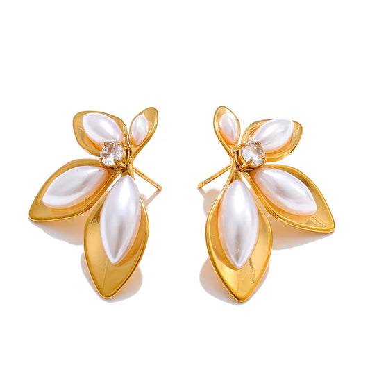 Pearl Bloom Statement Ring