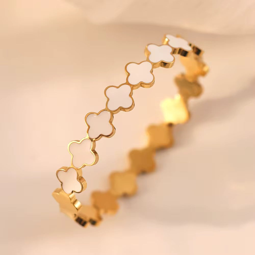 Lucky Clover Charm Bracelet