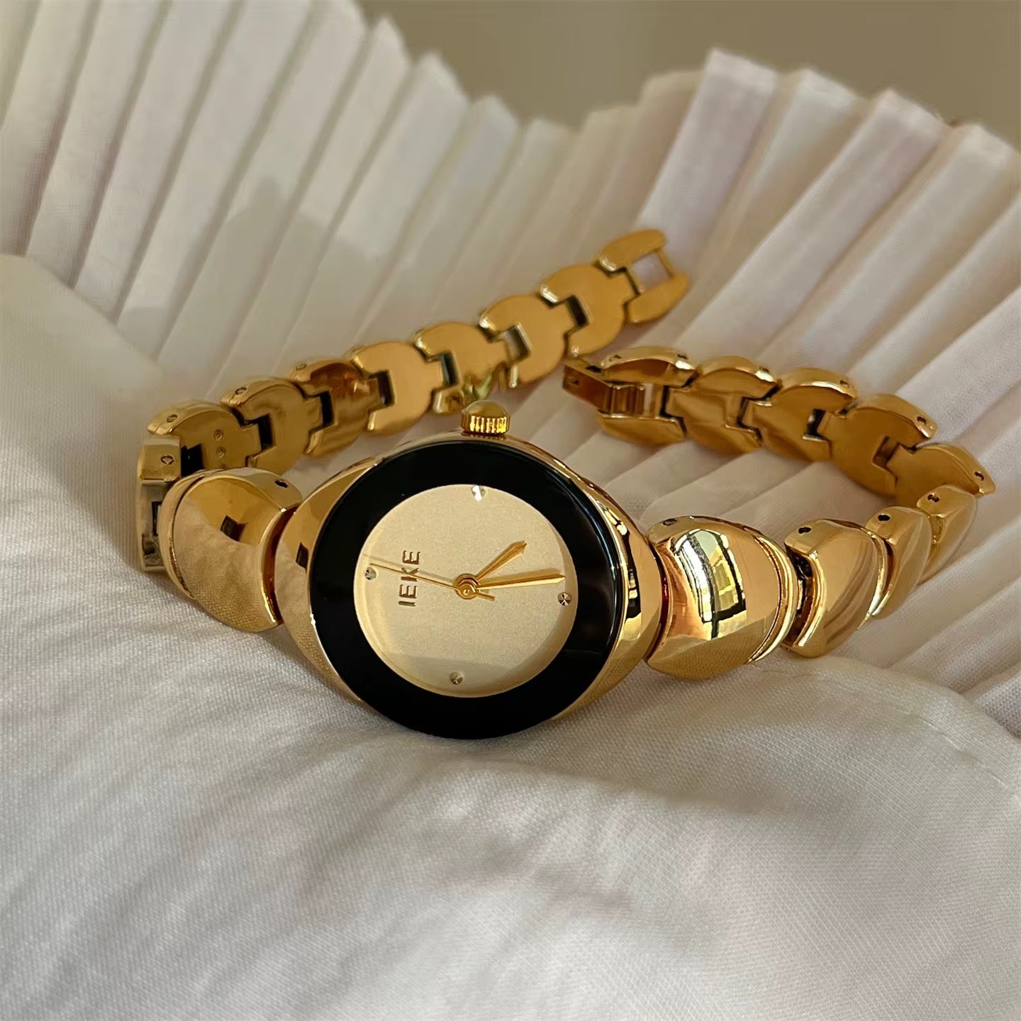 Midnight Luxe Round Watch