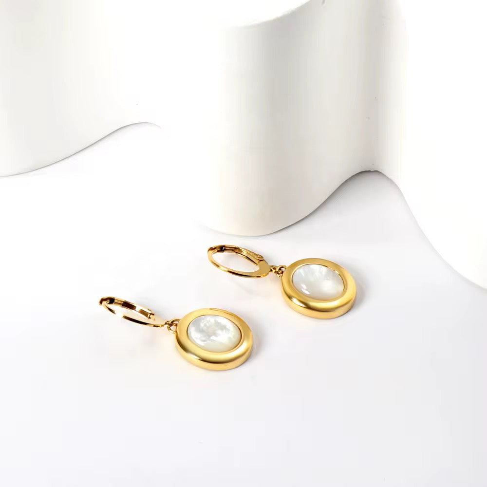 Luna Oval Drop Earrings