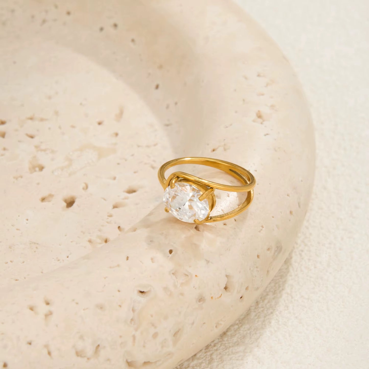 Luna Solitaire Ring