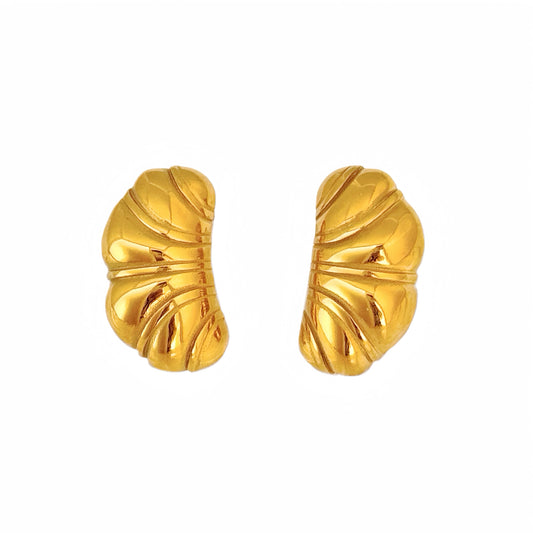 Peacod Ribbed Curve Earrings