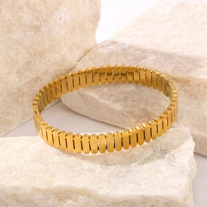 Gold Stretch Link Bracelet
