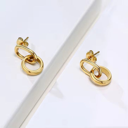 Interlocking Chain Drop Earrings
