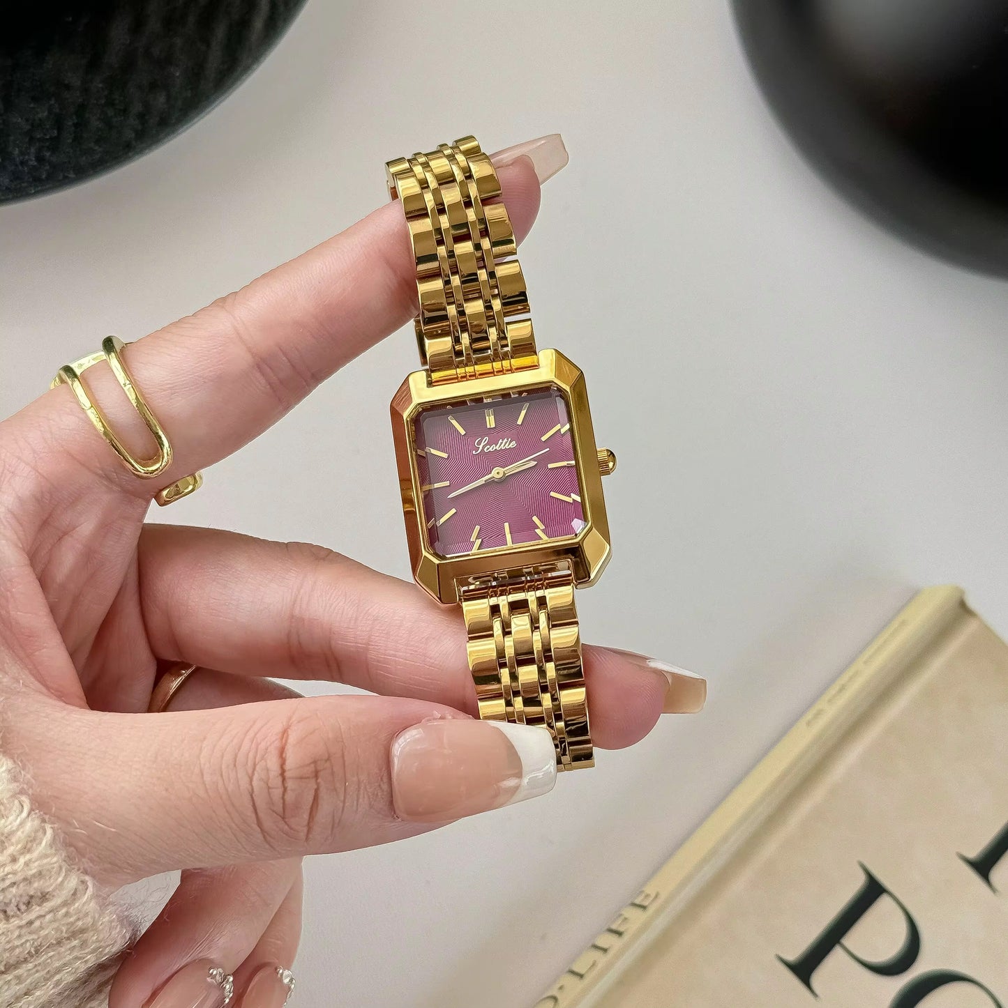 Luna Square Vintage Watch