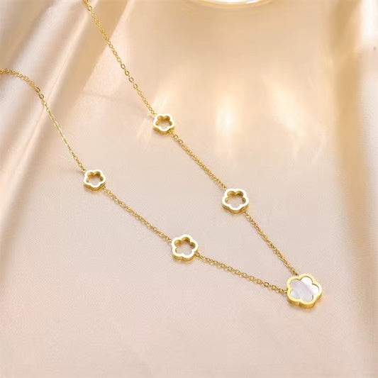 Mother of Pearl Flower Necklace