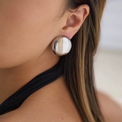 Minimal Two-Tone Disc Earrings